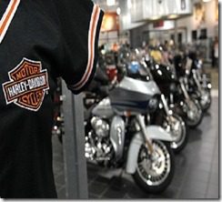 OB-QF985_harley_E_20111022235111